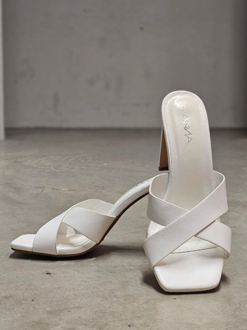 White Open-Toe Heeled Sandals With Cross-Strap Design & Square Toe By Anna
